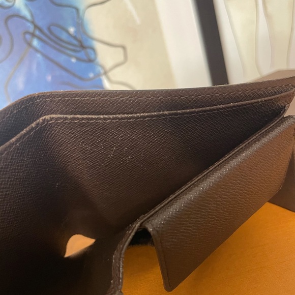 Sold on my instagram. Louis Vuitton Men’s Bifold wallet kn Damier Ebene - Picture 16 of 16